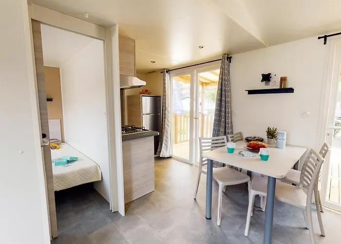 캠프장 Mobil 4p 피리악-쉬르-메르